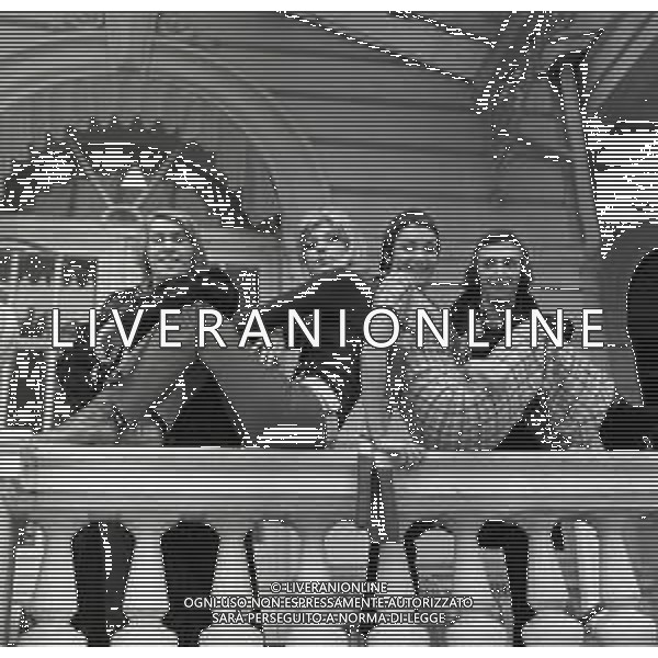 NEG-RETROSPETTIVA COMPLESSO I RICCHI E POVERI NELLA FOTO COMPLESSO MUSICALE DEI RICCHI E POVERI NELL\'ANNO 1970 AL FESTIVAL DI SANREMO Angelo Sotgiu, Franco Gatti, Angela Brambati e Marina Occhiena AG ALDO LIVERANI SAS 
