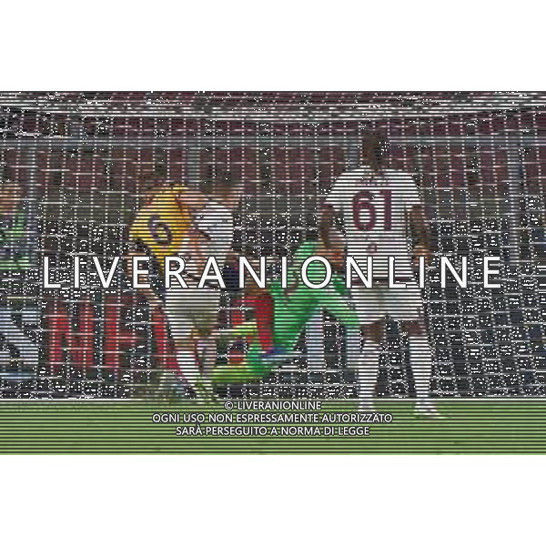 Vanja Milinkovic-Savic of Torino FC and Federico Baschirotto of US Lecce during the Italian soccer Serie A match US Lecce vs Torino FC on October 28, 2023 at Via del Mare Stadium in Lecce, Italy. Photo by Emmanuele Mastrodonato/ag. Aldo Liverani sas