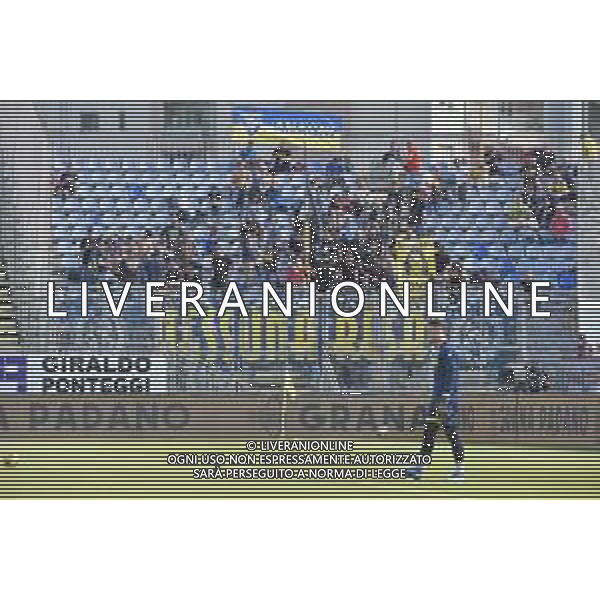 29-10-2023. Cagliari calcio- Frosinone calcio. 10° giornata campionato calcio italiano Serie A 2023/2024, Stadio Unipol Domus Cagliari. Foto Salvatore Moi/Agenzia Aldo Liverani s.a.s. Nella foto: Tifosi Frosinone in trasferta, nel settore ospiti dello stadio Unipol Domus di Cagiari ©Moi Salvatore / AGENZIA ALDO LIVERANI SAS