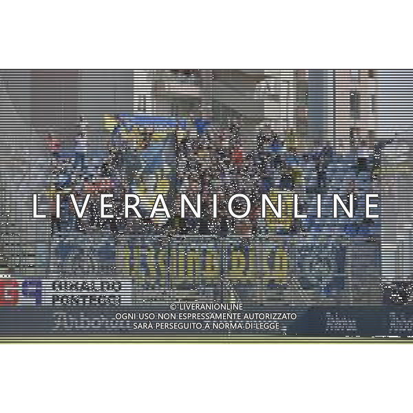 29-10-2023. Cagliari calcio- Frosinone calcio. 10° giornata campionato calcio italiano Serie A 2023/2024, Stadio Unipol Domus Cagliari. Foto Salvatore Moi/Agenzia Aldo Liverani s.a.s. Nella foto: Tifosi Frosinone in trasferta, nel settore ospiti dello stadio Unipol Domus di Cagiari ©Moi Salvatore / AGENZIA ALDO LIVERANI SAS