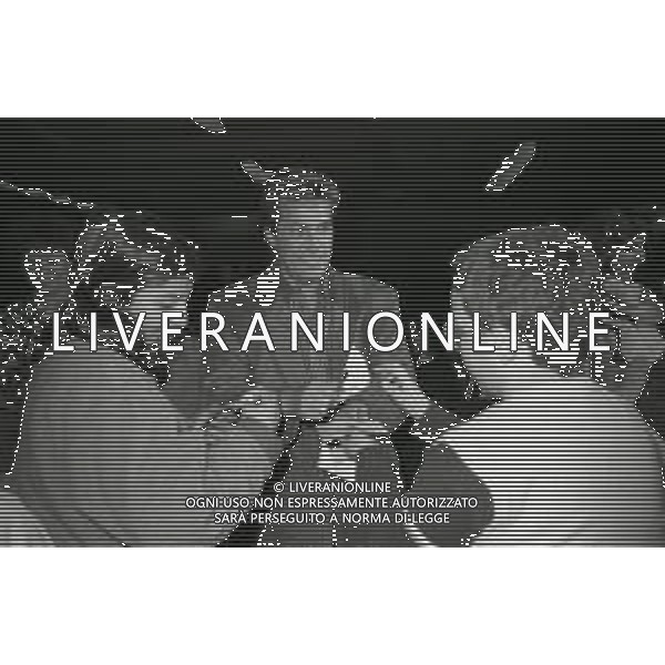 NEG-RETROSPETTIVA RICCHI E POVERI COMPLESSO MUSICALE NELLA FOTO I RICCHI E POVERI AL FESTIVAL DI SANREMO NELL\'ANNO 1985 AG ALDO LIVERANI SAS 