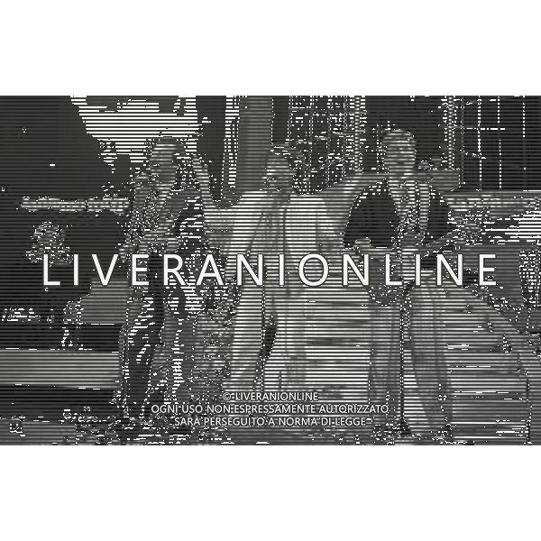 NEG-RETROSPETTIVA RICCHI E POVERI COMPLESSO MUSICALE NELLA FOTO I RICCHI E POVERI AL FESTIVAL DI SANREMO NELL\'ANNO 1985 AG ALDO LIVERANI SAS 