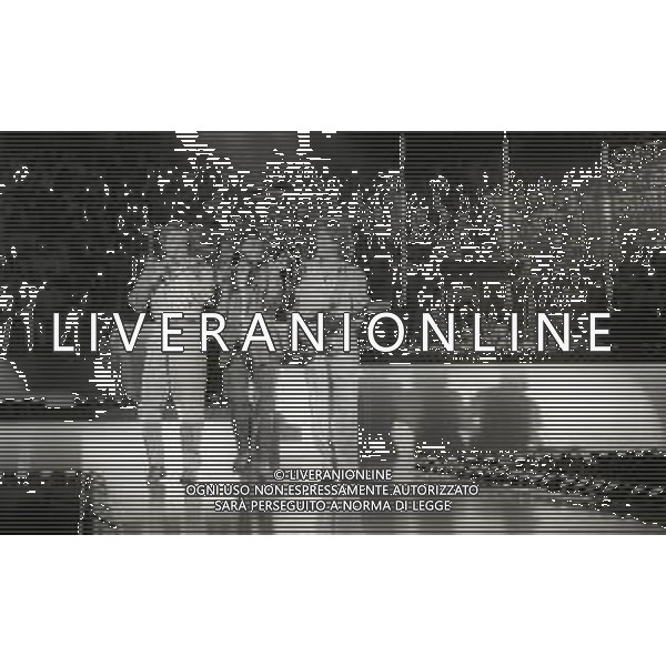 NEG-RETROSPETTIVA COMPLESSO MUSICALE RICCHIE POVERI NELLA FOTO IL COMPLESSO MUSICALE DEI RICCHI E POVERI A SAINT VINCENT ESTATE NELL\'ANNO 1986 AG ALDO LIVERANI SAS