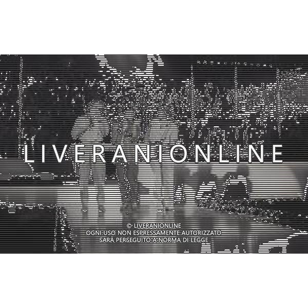 NEG-RETROSPETTIVA COMPLESSO MUSICALE RICCHIE POVERI NELLA FOTO IL COMPLESSO MUSICALE DEI RICCHI E POVERI A SAINT VINCENT ESTATE NELL\'ANNO 1986 AG ALDO LIVERANI SAS