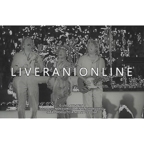 NEG-RETROSPETTIVA COMPLESSO MUSICALE RICCHIE POVERI NELLA FOTO IL COMPLESSO MUSICALE DEI RICCHI E POVERI A SAINT VINCENT ESTATE NELL\'ANNO 1986 AG ALDO LIVERANI SAS