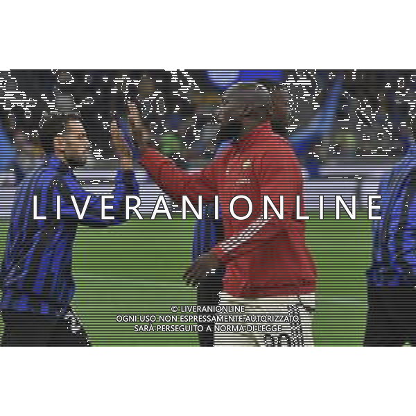 Inter vs Roma nella foto Romelu Lukaku (Roma) saluta gli ex compagni all\'ingresso in campo Milano 29-10-2023 Stadio Giuseppe Meazza - San Siro Campionato Serie A TIM - 10a giornata foto Roberto Garavaglia/ag. Aldo Liverani sas