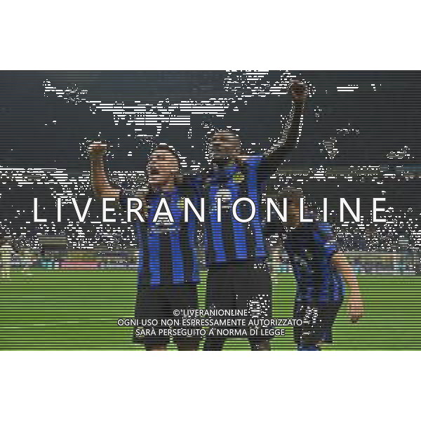 Inter vs Roma nella foto Lautaro Martinez (Inter) e Marcus Thuram (Inter) esultano dopo il gol dell\'1 a 0 Milano 29-10-2023 Stadio Giuseppe Meazza - San Siro Campionato Serie A TIM - 10a giornata foto Roberto Garavaglia/ag. Aldo Liverani sas