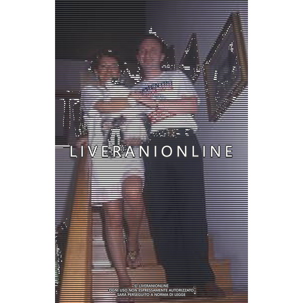 DIAP-RETROSPETTIVA LUIGI NEGRI POLITICO LEGA NORD NELLA FOTO LUIGI NEGRI CON LA MOGLIE ELENA GAZZOLA AG ALDO LIVERANI SAS 