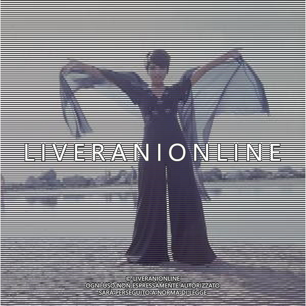 COL-RETROSPETTIVA LARA SAINT PAUL CANTANTE NELLA FOTO LARA SAINT PAUL A RICCIONE NELL\'ANNO 1969 AG ALDO LIVERANI SAS