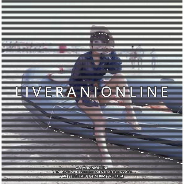 COL-RETROSPETTIVA LARA SAINT PAUL CANTANTE NELLA FOTO LARA SAINT PAUL A RICCIONE NELL\'ANNO 1969 AG ALDO LIVERANI SAS