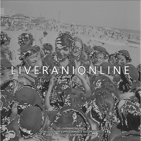 LARA SAINT PAUL, cantante italiana - RETROSPETTIVA nella foto sulla spiaggia al mare di Riccione a Luglio 1969 ©ARCHIVIO / AGENZIA ALDO LIVERANI SAS