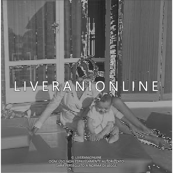 LARA SAINT PAUL, cantante italiana - RETROSPETTIVA nella foto con la figlia sulla spiaggia al mare di Riccione a Luglio 1969 ©ARCHIVIO / AGENZIA ALDO LIVERANI SAS