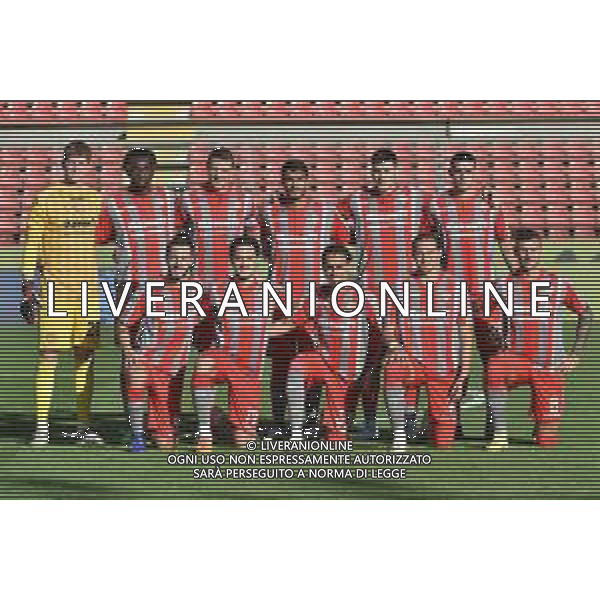 TVRG Cremonese vs Cittadella nella foto formazione Cremonese 2023-2024, in piedi da SX Andreas Jungdal, Frank Tsadjout, Daniel Ciofani, Alessandro Tuia, Luka Lochoshvili e Gonzalo Damian Abrego; in basso da SX Andrea Bertolacci, Leonardo Sernicola, Giacomo Quagliata, Nikola Sekulov e Michele Collocolo Cremona 31-10-2023 Stadio Giovanni Zini Coppa Italia Frecciarossa - 16mi di finale foto Roberto Garavaglia/ag. Aldo Liverani sas