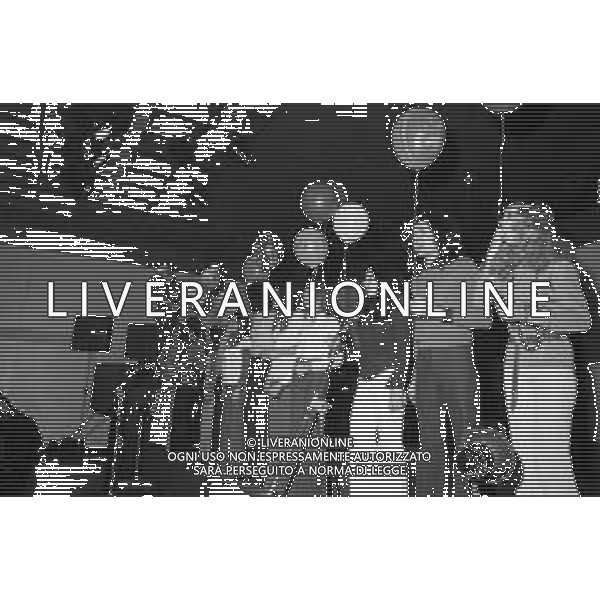 Neg- RETROSPETTIVA MINI TOURNEE\' PROMOZIONALE DAL TITOLO "FREE DIMENSION" A MILANO NOVEMBRE 1972 AG ALDO LIVERANI SAS