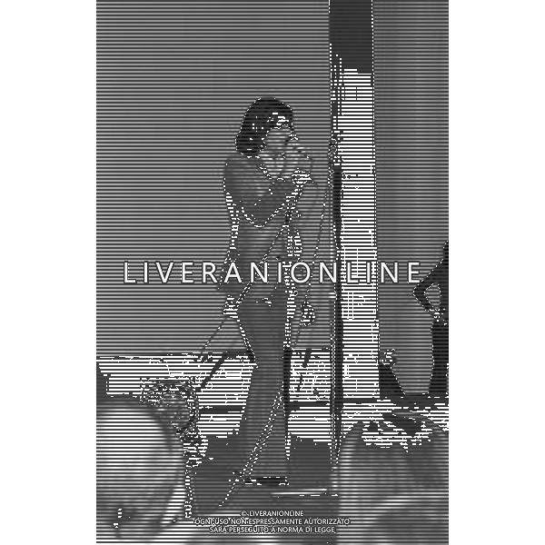 Neg- RETROSPETTIVA MINI TOURNEE\' PROMOZIONALE DAL TITOLO "FREE DIMENSION" A MILANO NOVEMBRE 1972 NELLA FOTO CLAUDIO BAGLIONI AG ALDO LIVERANI SAS