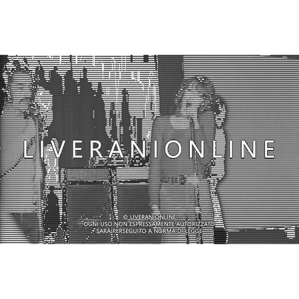 Neg- RETROSPETTIVA MINI TOURNEE\' PROMOZIONALE DAL TITOLO "FREE DIMENSION" A MILANO NOVEMBRE 1972 NELLA FOTO FIORELLA MANNOIA CON MEMMO FORESI AG ALDO LIVERANI SAS
