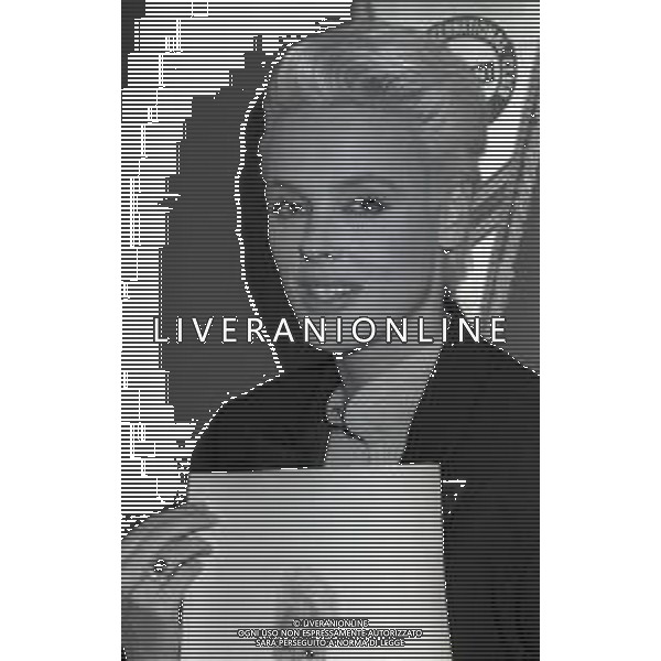 NEG-RETROSPETTIVA BRIGITTE NIELSEN ATTRICE  NELLA FOTO BRIGITTE NIELSEN PRESENTA IL SUO DISCO NELL\'ANNO 1987 A MILANO IN TERRAZZA MARTINI  AG ALDO LIVERANI SAS