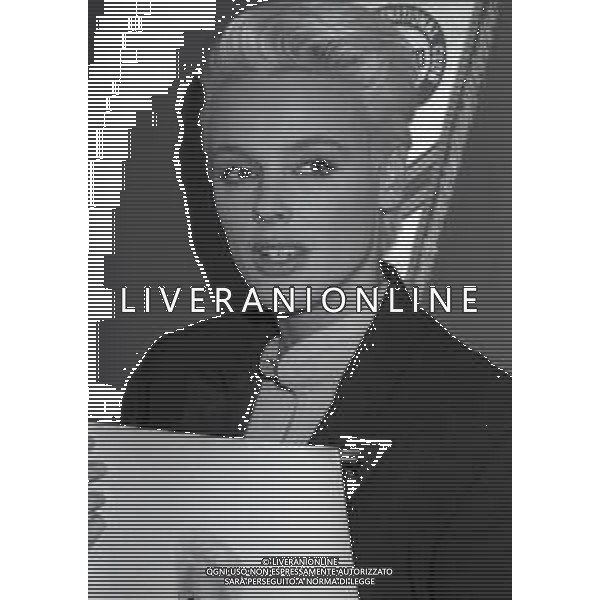 NEG-RETROSPETTIVA BRIGITTE NIELSEN ATTRICE  NELLA FOTO BRIGITTE NIELSEN PRESENTA IL SUO DISCO NELL\'ANNO 1987 A MILANO IN TERRAZZA MARTINI  AG ALDO LIVERANI SAS