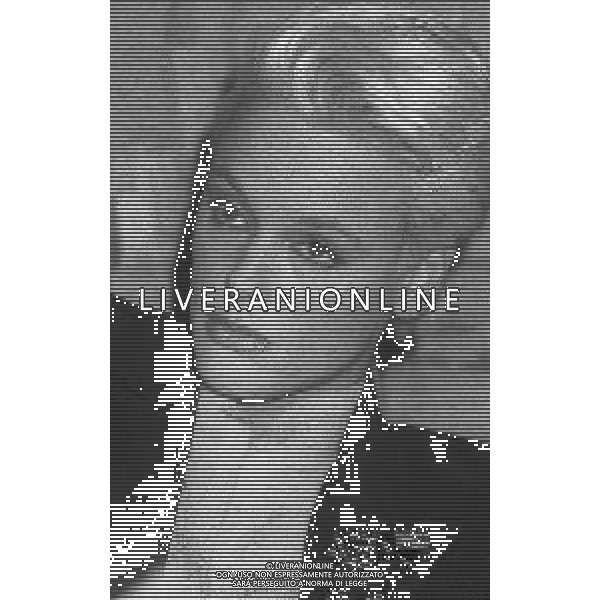 NEG-RETROSPETTIVA BRIGITTE NIELSEN ATTRICE  NELLA FOTO BRIGITTE NIELSEN PRESENTA IL SUO DISCO NELL\'ANNO 1987 A MILANO IN TERRAZZA MARTINI  AG ALDO LIVERANI SAS