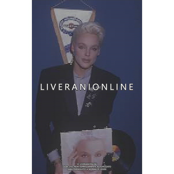COL-RETROSPETTIVA BRIGITTE NIELSEN ATTRICE NELLA FOTO BRIGITTE NIELSEN PRESENTA IL SUO DISCO NELL\'ANNO 1987 A MILANO IN TERRAZZA MARTINI AG ALDO LIVERANI SAS 