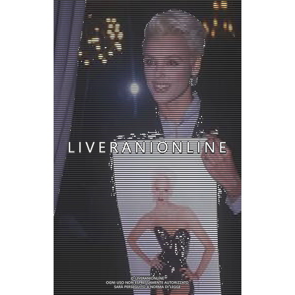 COL-RETROSPETTIVA BRIGITTE NIELSEN ATTRICE NELLA FOTO BRIGITTE NIELSEN PRESENTA IL SUO DISCO NELL\'ANNO 1987 A MILANO IN TERRAZZA MARTINI AG ALDO LIVERANI SAS 