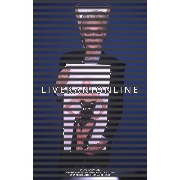 COL-RETROSPETTIVA BRIGITTE NIELSEN ATTRICE NELLA FOTO BRIGITTE NIELSEN PRESENTA IL SUO DISCO NELL\'ANNO 1987 A MILANO IN TERRAZZA MARTINI AG ALDO LIVERANI SAS 