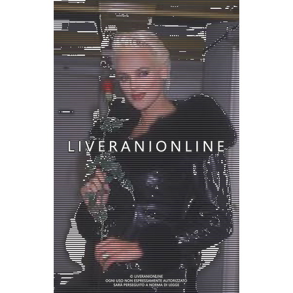 DIAP-RETROSPETTIVA BRIGITTE NIELSEN ATTRICE NELLA FOTO BRIGITTE NIELSEN NELL\'ANNO 1989 A MILANO TRASMISSIONE TELEVISIVA “ODIENS“ AG ALDO LIVERANI SAS 
