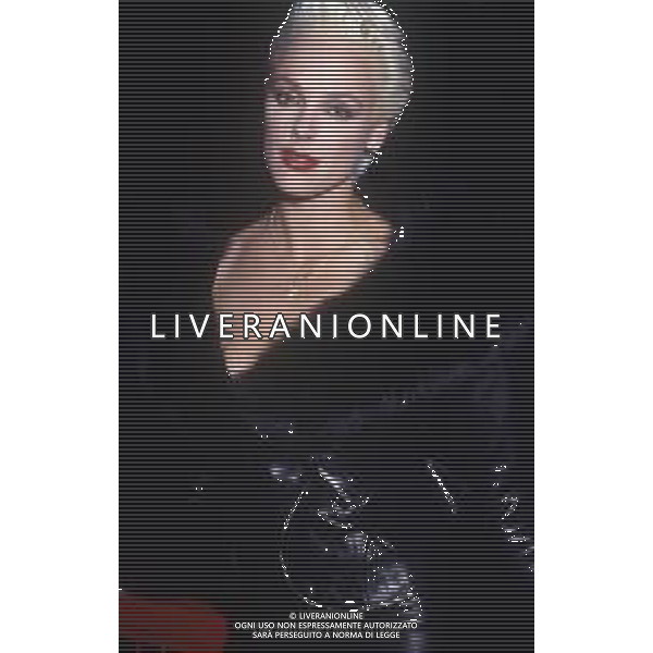 DIAP-RETROSPETTIVA BRIGITTE NIELSEN ATTRICE NELLA FOTO BRIGITTE NIELSEN NELL\'ANNO 1989 A MILANO TRASMISSIONE TELEVISIVA “ODIENS“ AG ALDO LIVERANI SAS 
