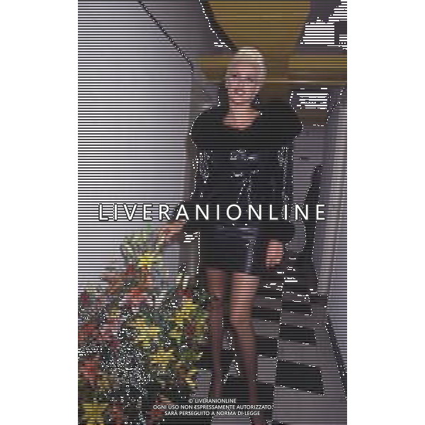 DIAP-RETROSPETTIVA BRIGITTE NIELSEN ATTRICE NELLA FOTO BRIGITTE NIELSEN NELL\'ANNO 1989 A MILANO TRASMISSIONE TELEVISIVA “ODIENS“ AG ALDO LIVERANI SAS 
