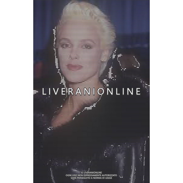 DIAP-RETROSPETTIVA BRIGITTE NIELSEN ATTRICE NELLA FOTO BRIGITTE NIELSEN NELL\'ANNO 1989 A MILANO TRASMISSIONE TELEVISIVA “ODIENS“ AG ALDO LIVERANI SAS 