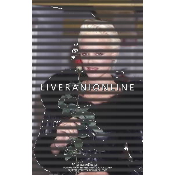 DIAP-RETROSPETTIVA BRIGITTE NIELSEN ATTRICE NELLA FOTO BRIGITTE NIELSEN NELL\'ANNO 1989 A MILANO TRASMISSIONE TELEVISIVA “ODIENS“ AG ALDO LIVERANI SAS 