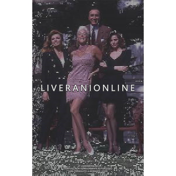 DIAP-RETROSPETTIVA BRIGITTE NIELSEN ATTRICE NELLA FOTO BRIGITTE NIELSEN CON ALBA PARIETTI MILLY CARLUCCI E PIPPO BAUDO NELL\'ANNO 1992 A SANREMO AG ALDO LIVERANI SAS   
