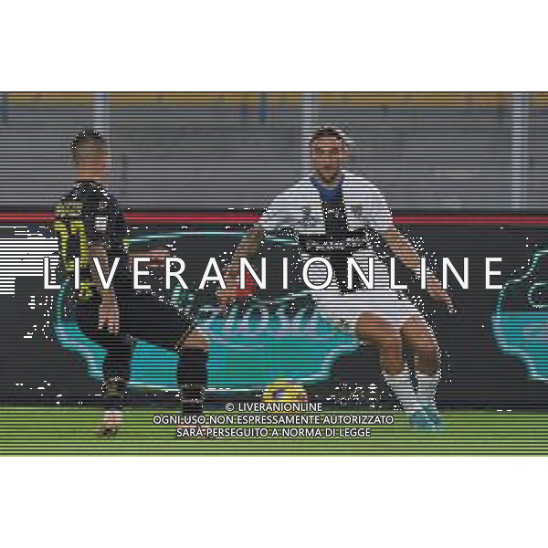 Gianluca Di Chiara of Parma Calcio and Gabriel Strefezza of US Lecce during the Coppa Italia round of 16 match between US Lecce and Parma Calcio on November 1, 2023 at Via del Mare Stadium in Lecce, Italy. Photo by Emmanuele Mastrodonato/ag. Aldo Liverani sas
