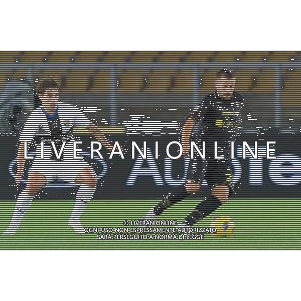 Ylber Ramadani of US Lecce and Adrian Bernabé of Parma Calcio during the Coppa Italia round of 16 match between US Lecce and Parma Calcio on November 1, 2023 at Via del Mare Stadium in Lecce, Italy. Photo by Emmanuele Mastrodonato/ag. Aldo Liverani sas
