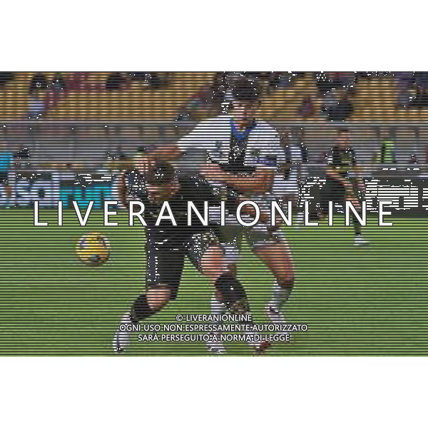 Roberto Piccoli of US Lecce and Yordan Osorio of Parma Calcio during the Coppa Italia round of 16 match between US Lecce and Parma Calcio on November 1, 2023 at Via del Mare Stadium in Lecce, Italy. Photo by Emmanuele Mastrodonato/ag. Aldo Liverani sas