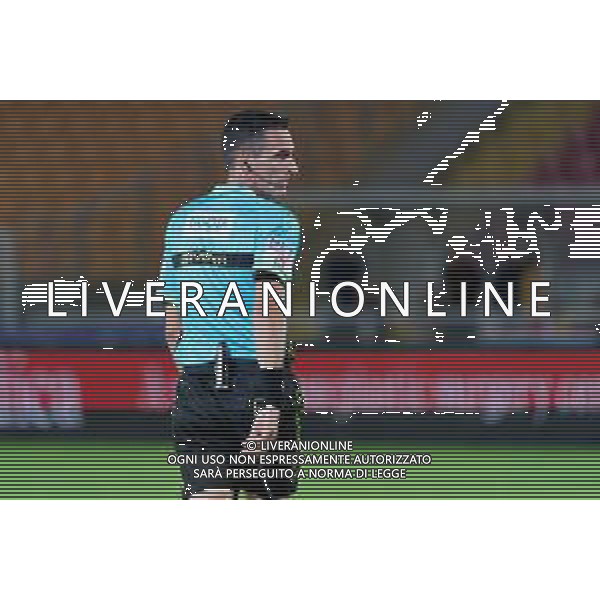 the referee Daniele Minelli of Varese during the Coppa Italia round of 16 match between US Lecce and Parma Calcio on November 1, 2023 at Via del Mare Stadium in Lecce, Italy. Photo by Emmanuele Mastrodonato/ag. Aldo Liverani sas