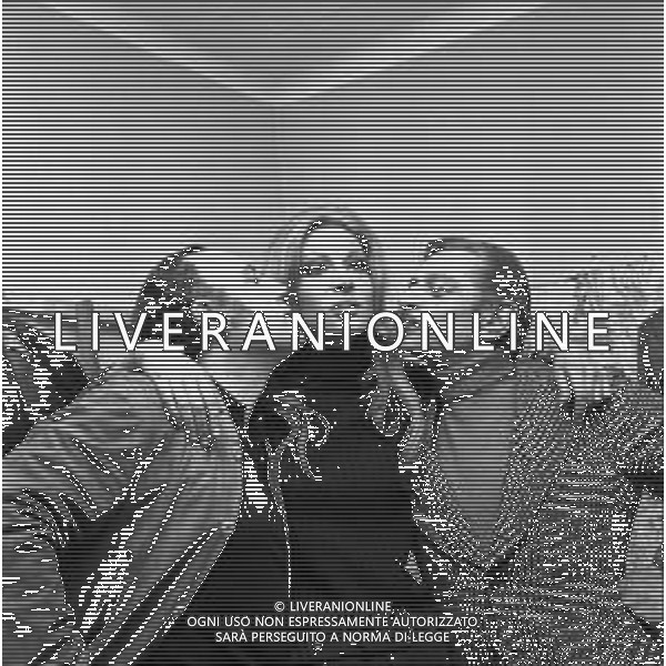 Neg- RETROSPETTIVA HELENE CHANEL ATTRICE CON IL CANTANTE CLAUDIO VILLA E L\'ATTORE COMICO TINO SCOTTI NELLA FOTO A MILANO NEL DICEMBRE DEL 1970 AG ALDO LIVERANI SAS