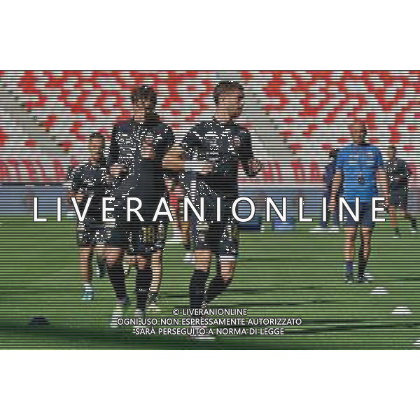Players of Ascoli Calcio of Ascoli Calcio warms up during the Italian Serie B match SSC Bari vs Ascoli Calcio on November 4, 2023 at the San Nicola stadium in Bari, Italy. Photo by Emmanuele Mastrodonato/ag. Aldo Liverani sas/AGENZIA ALDO LIVERANI SAS