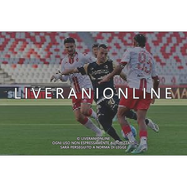 Ilija Nestorovsk of Ascoli Calcio and Gennaro Acampora, Mehdi Dorval of SSC Bari during the Italian Serie B match SSC Bari vs Ascoli Calcio on November 4, 2023 at the San Nicola stadium in Bari, Italy. Photo by Emmanuele Mastrodonato/ag. Aldo Liverani sas/AGENZIA ALDO LIVERANI SAS
