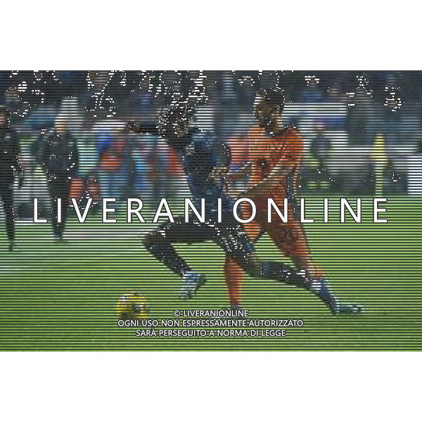 Atalanta vs Inter nella foto Ademola Lookman (Atalanta) e Hakan Calhanoglu (Inter) Bergamo 04-11-2023 Gewiss Stadium - Stadio Atleti Azzurri d\'Italia Campionato Serie A TIM - 11a giornata foto Roberto Garavaglia/ag. Aldo Liverani sas/AGENZIA ALDO LIVERANI SAS
