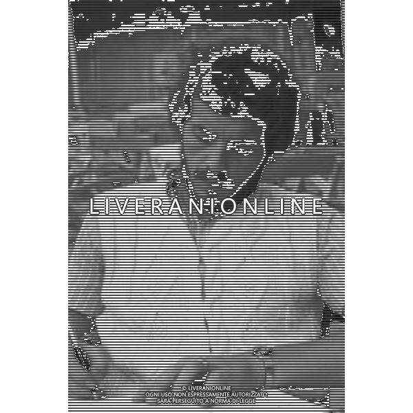 Neg- RETROSPETTIVA 1° PREMIO FERRAGOSTO D\'ORO RICCIONE 18 AGOSTO 1969 NELLA FOTO VELIO GUALAZZI (batteria) DEL GRUPPO MUSICALE \'ANONIMA SOUND\' AG ALDO LIVERANI SAS