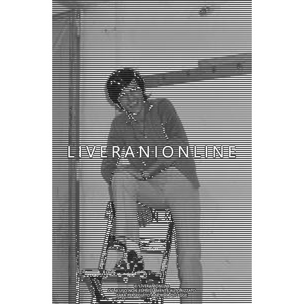 rossano attolicoNeg- RETROSPETTIVA 1° PREMIO FERRAGOSTO D\'ORO RICCIONE 18 AGOSTO 1969 NELLA FOTO IL CANTANTE ROSSANO ATTOLICO AG ALDO LIVERANI SAS