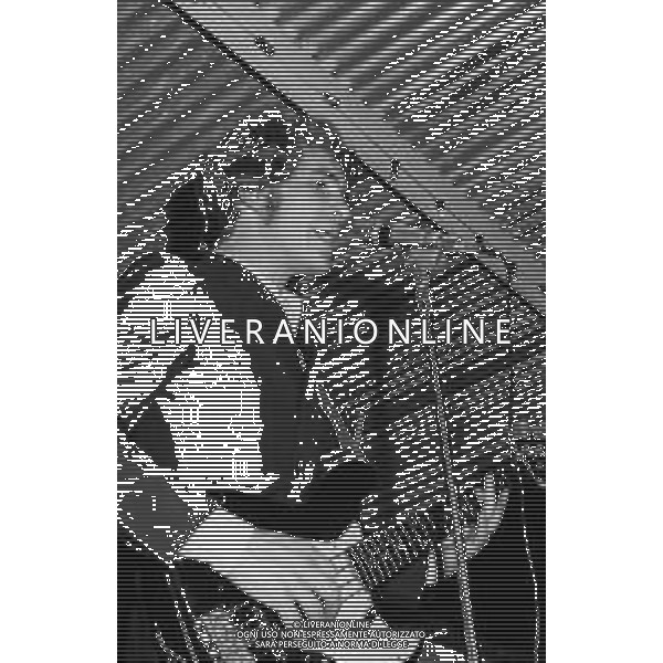 Neg- RETROSPETTIVA 1° PREMIO FERRAGOSTO D\'ORO RICCIONE 18 AGOSTO 1969 NELLA FOTO WALTER MONACCHI (basso) DEL GRUPPO MUSICALE \'ANONIMA SOUND\' AG ALDO LIVERANI SAS