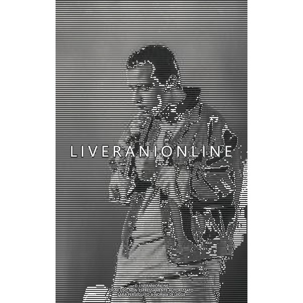 NEG-RETROSPETTIVA EROS RAMAZZOTTI CANTANTE NELLA FOTO EROS RAMAZZOTTI NELL\'ANNO 1989 AL FESTIVALBAR AG ALDO LIVERANI SAS  