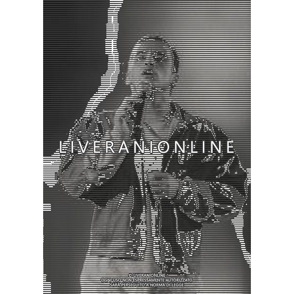 NEG-RETROSPETTIVA EROS RAMAZZOTTI CANTANTE NELLA FOTO EROS RAMAZZOTTI NELL\'ANNO 1989 AL FESTIVALBAR AG ALDO LIVERANI SAS  
