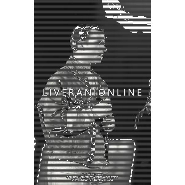 NEG-RETROSPETTIVA EROS RAMAZZOTTI CANTANTE NELLA FOTO EROS RAMAZZOTTI NELL\'ANNO 1989 AL FESTIVALBAR AG ALDO LIVERANI SAS 