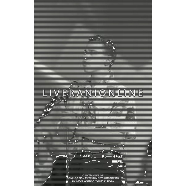 NEG-RETROSPETTIVA EROS RAMAZZOTTI CANTANTE NELLA FOTO EROS RAMAZZOTTI NELL\'ANNO 1986 A SAINT VINCENT AG ALDO LIVERANI SAS 