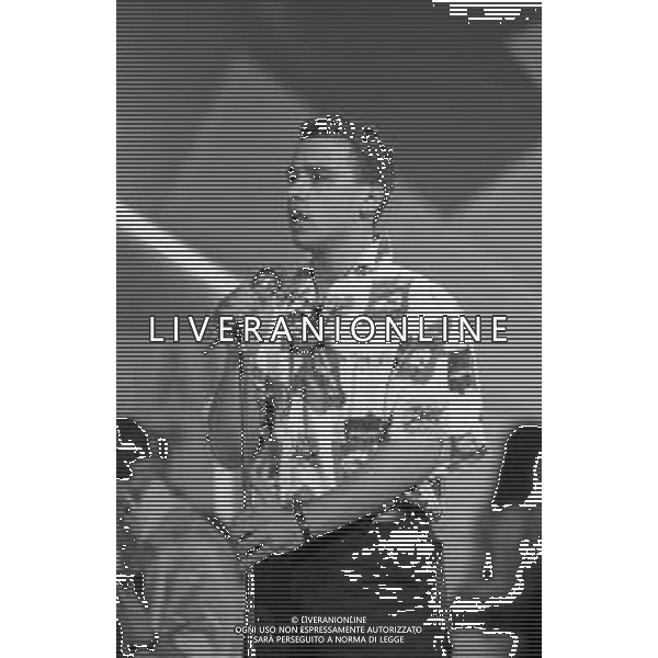 NEG-RETROSPETTIVA EROS RAMAZZOTTI CANTANTE NELLA FOTO EROS RAMAZZOTTI NELL\'ANNO 1986 A SAINT VINCENT AG ALDO LIVERANI SAS 