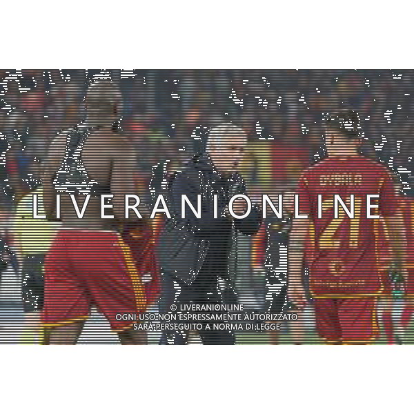 coach Jose Mourinho of AS Roma and Paulo Dybala, Romelu Lukaku of AS Roma during the Italian soccer Serie A match AS Roma vs US Lecce on November 5, 2023 at Olympic Stadium in Rome, Italy. Photo by Emmanuele Mastrodonato/ag. Aldo Liverani sas
