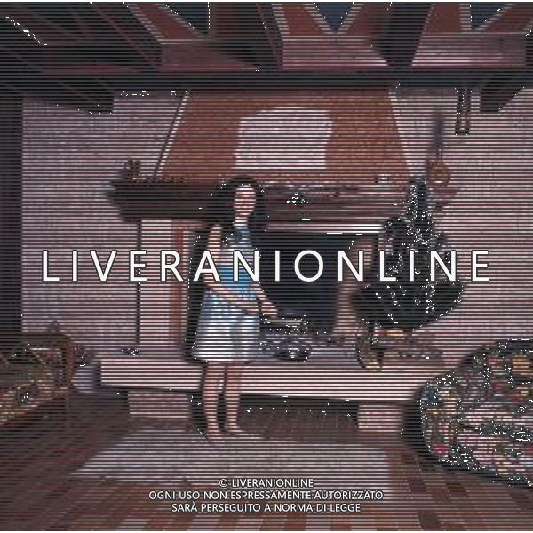COL-RETROSPETTIVA GIGLIOLA CINQUETTI CANTANTE NELLA FOTO GIGLIOLA CINQUETTI AG ALDO LIVERANI SAS